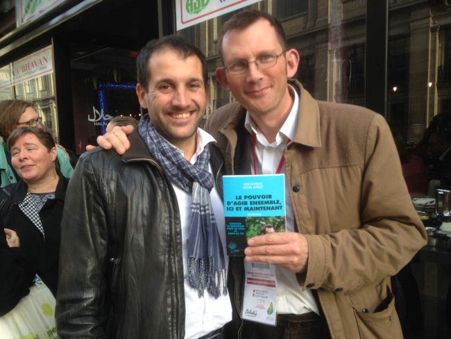 With Lionel Astruc and a copy of 'Le Pouvior d'agir ensemble, ici et maintainent', a new book about Transition and about me (in French).  
